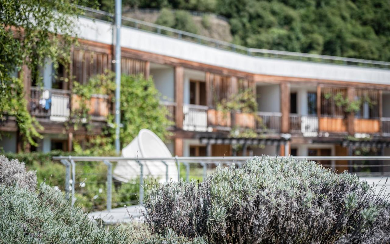 Biohotel Theiner'S Garten Лана Екстериор снимка