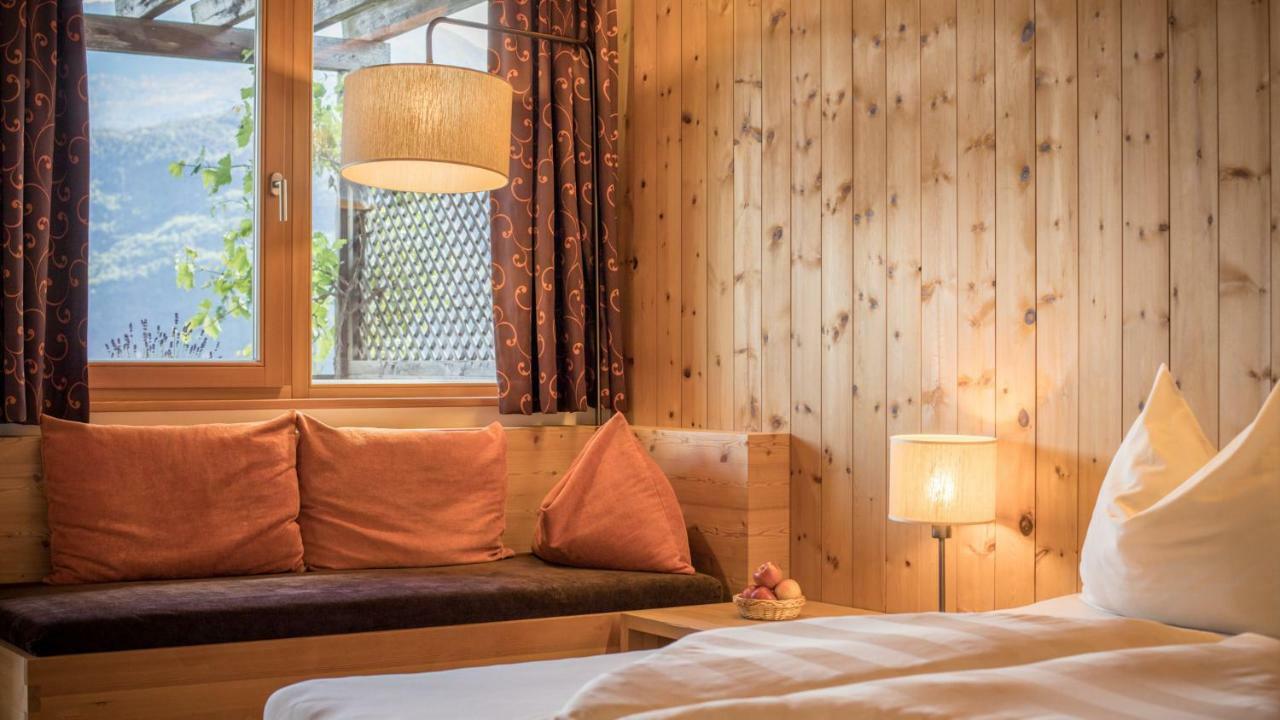 Biohotel Theiner'S Garten Лана Екстериор снимка