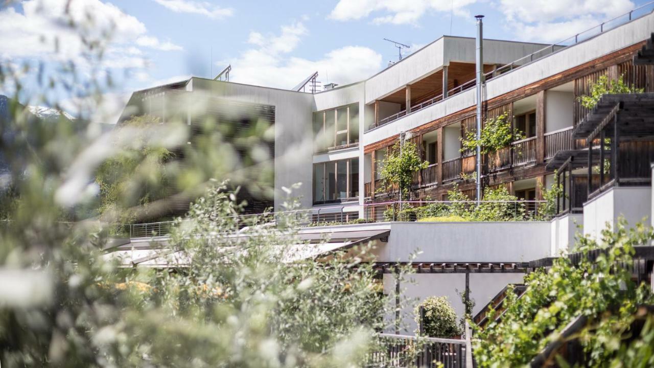 Biohotel Theiner'S Garten Лана Екстериор снимка