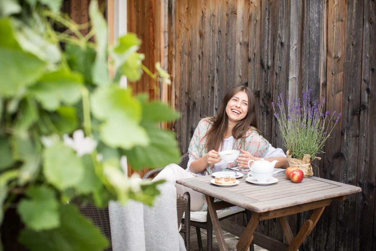 Biohotel Theiner'S Garten Лана Екстериор снимка