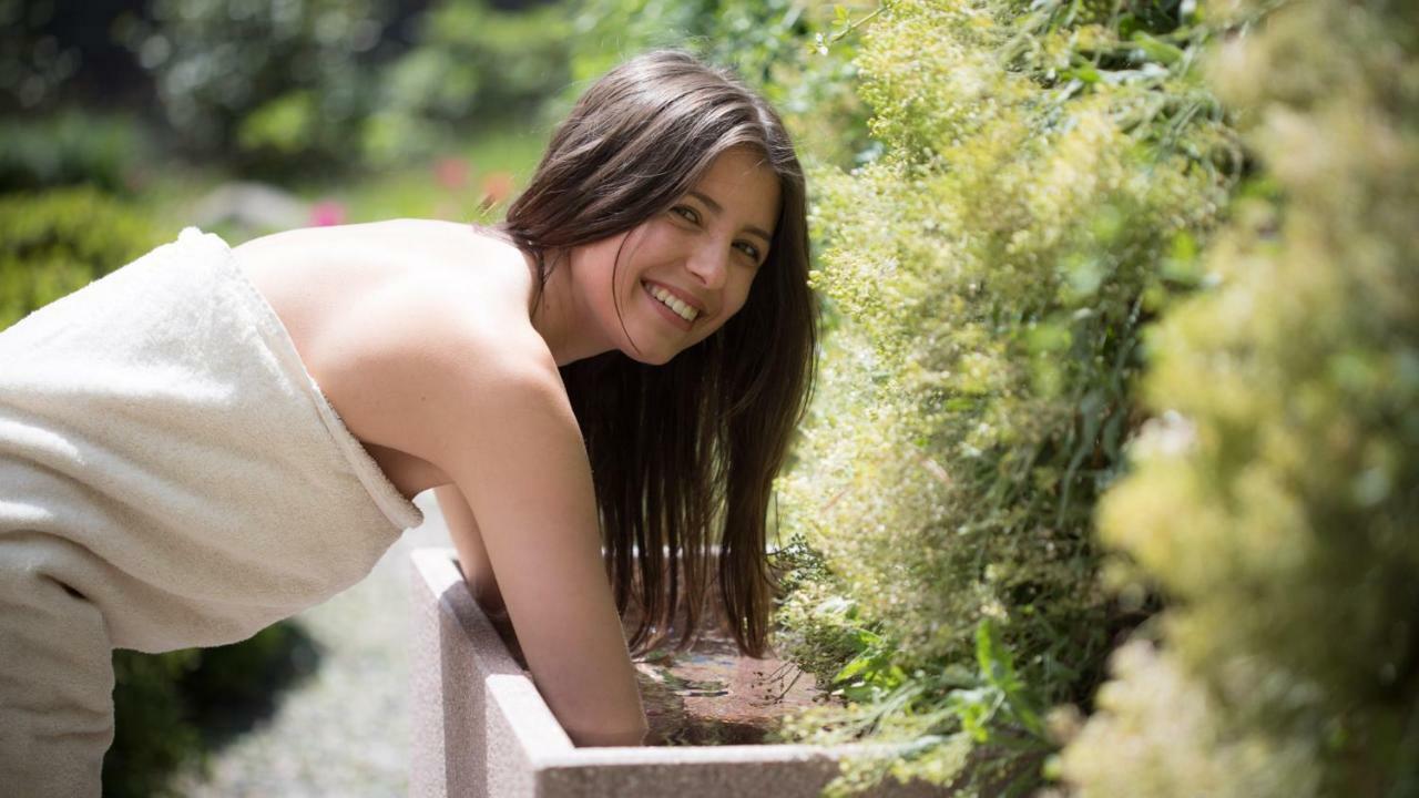 Biohotel Theiner'S Garten Лана Екстериор снимка