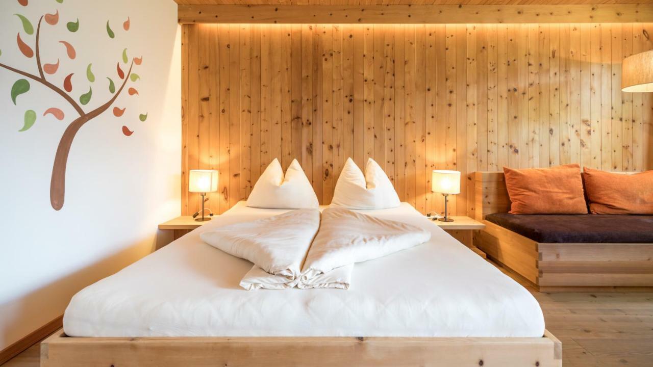 Biohotel Theiner'S Garten Лана Екстериор снимка