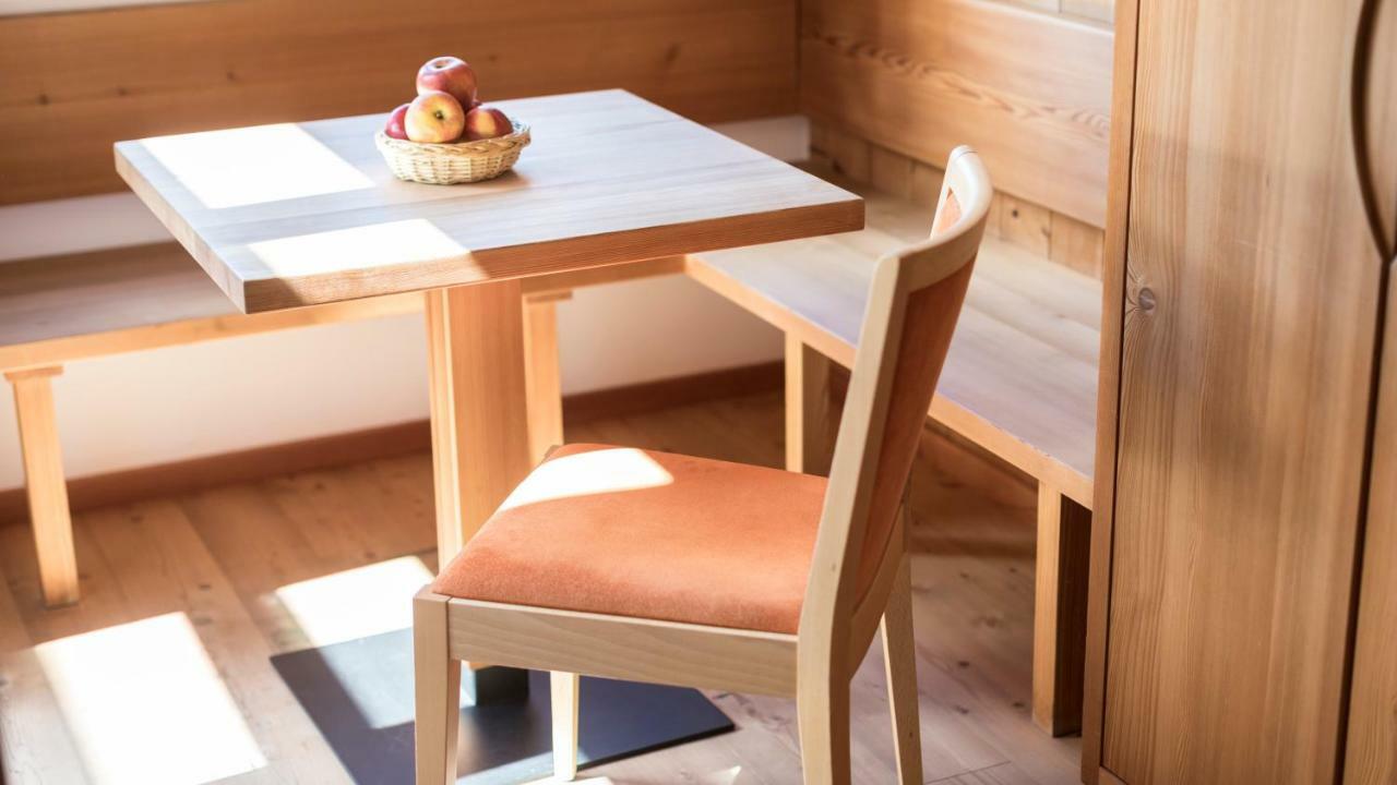 Biohotel Theiner'S Garten Лана Екстериор снимка
