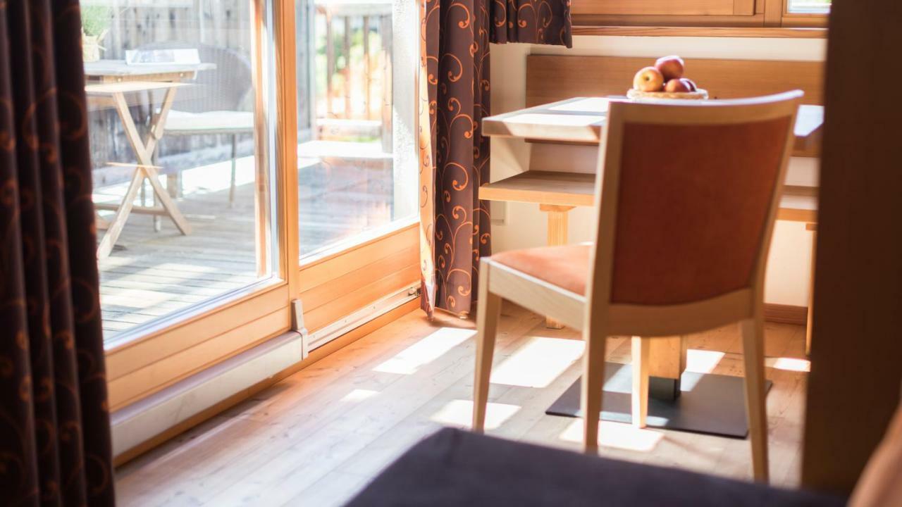 Biohotel Theiner'S Garten Лана Екстериор снимка