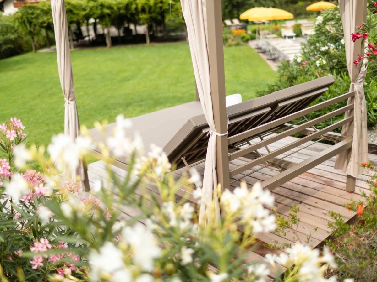 Biohotel Theiner'S Garten Лана Екстериор снимка