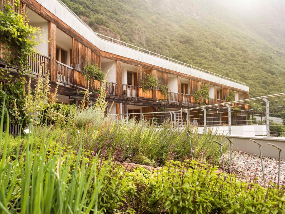 Biohotel Theiner'S Garten Лана Екстериор снимка